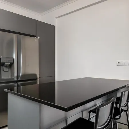 Private With Pool And Private Bathroom - Maison d'hôtes 3*