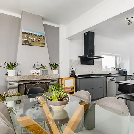 Private With Pool And Private Bathroom - Maison d'hôtes 3*