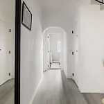 Room With Private Bathroom In Family Home